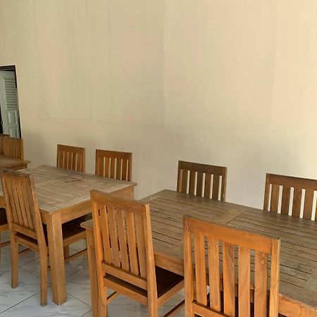 Dikky Guest House Near Bangsal And Sira Pemenang المظهر الخارجي الصورة