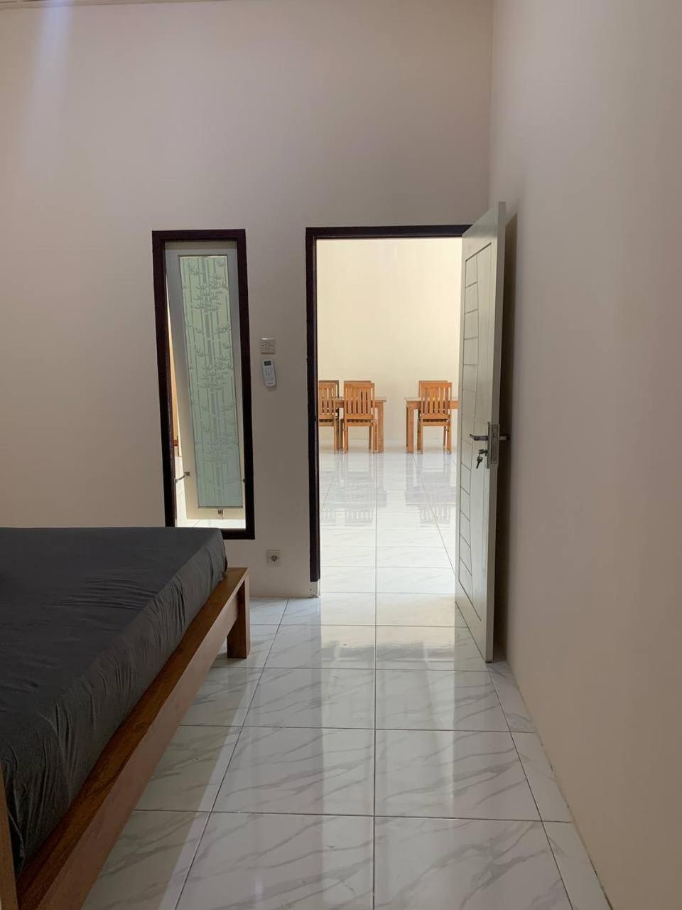 Dikky Guest House Near Bangsal And Sira Pemenang المظهر الخارجي الصورة